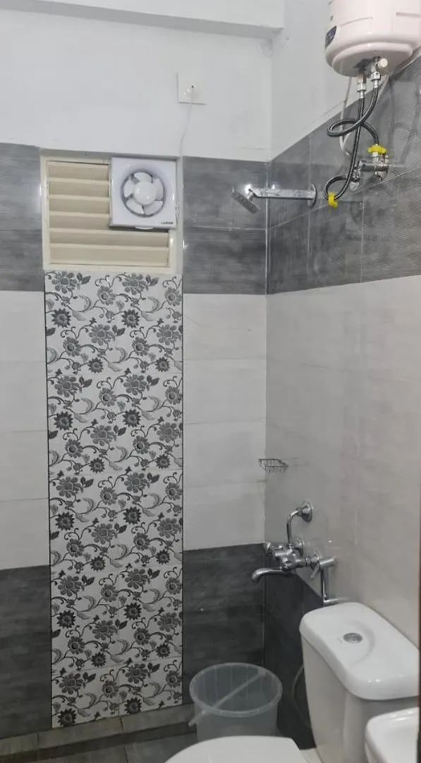 Apartment Luxury Room For Rent At Thrissur